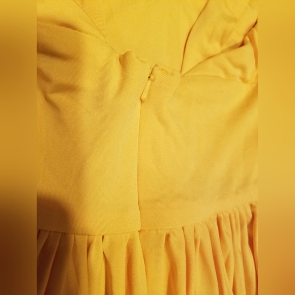S.L. Fashions Yellow Summer Maxi Dress Size Medium - Picture 9 of 14